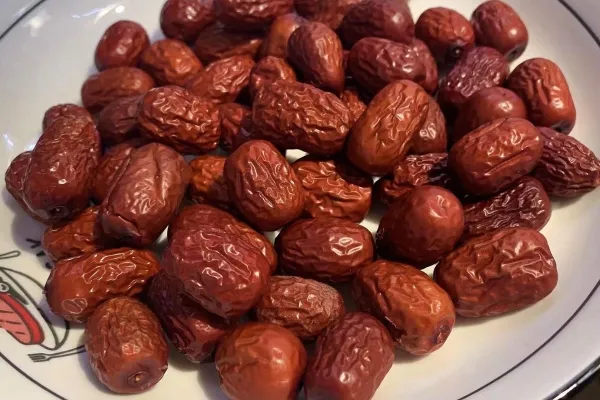 桂圆红枣三种人不宜吃