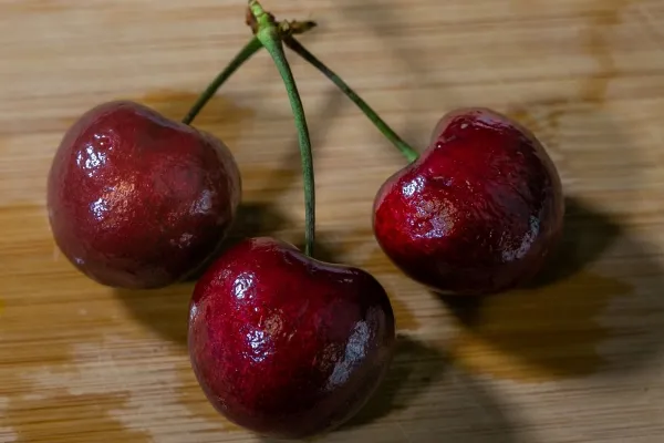 车厘子能补铁吗