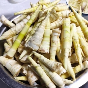 腐竹的功效与作用、禁忌和食用方法